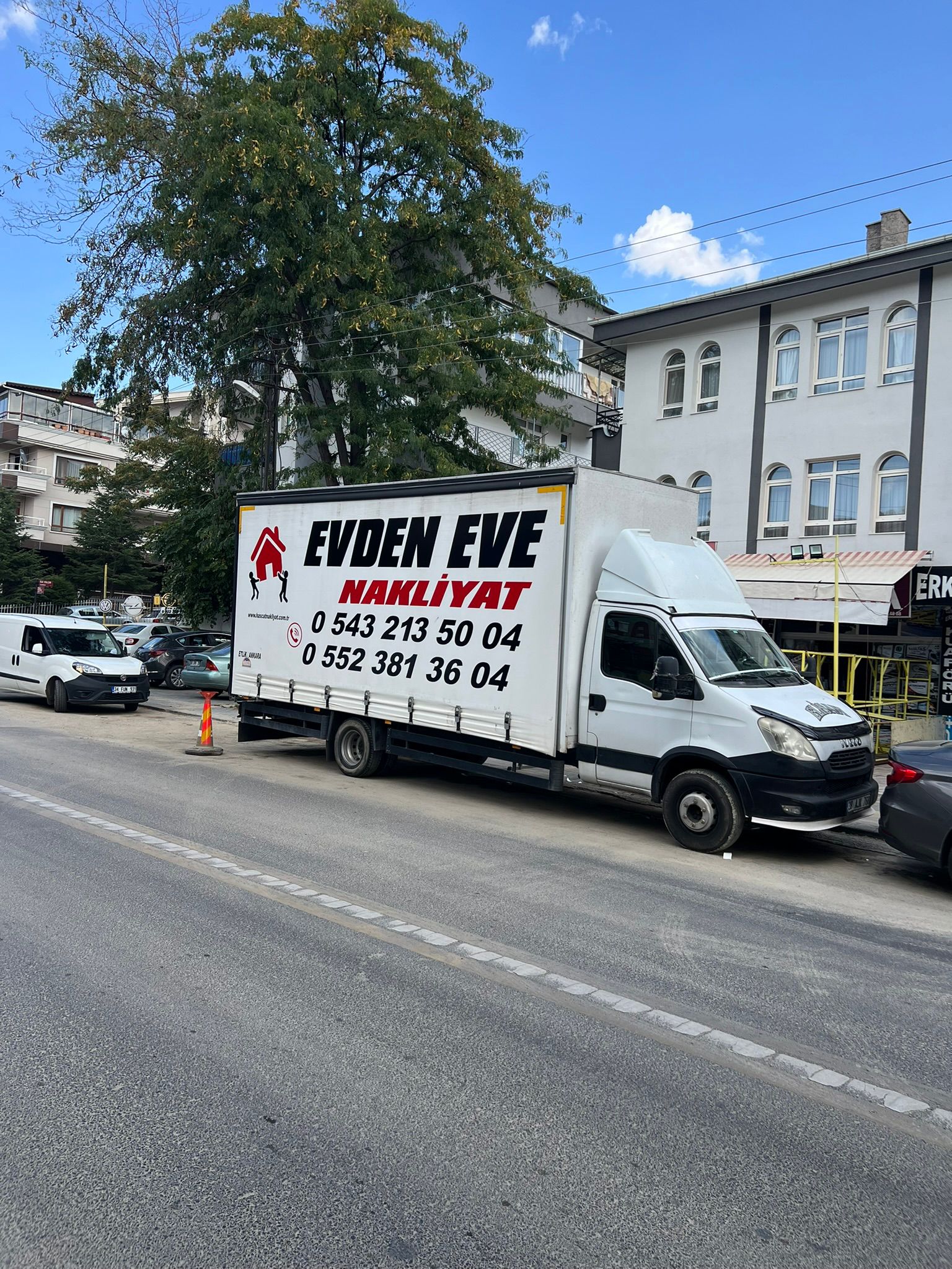 Nakliye Kamyonu Parsiyel Taşıma ve İstifleme